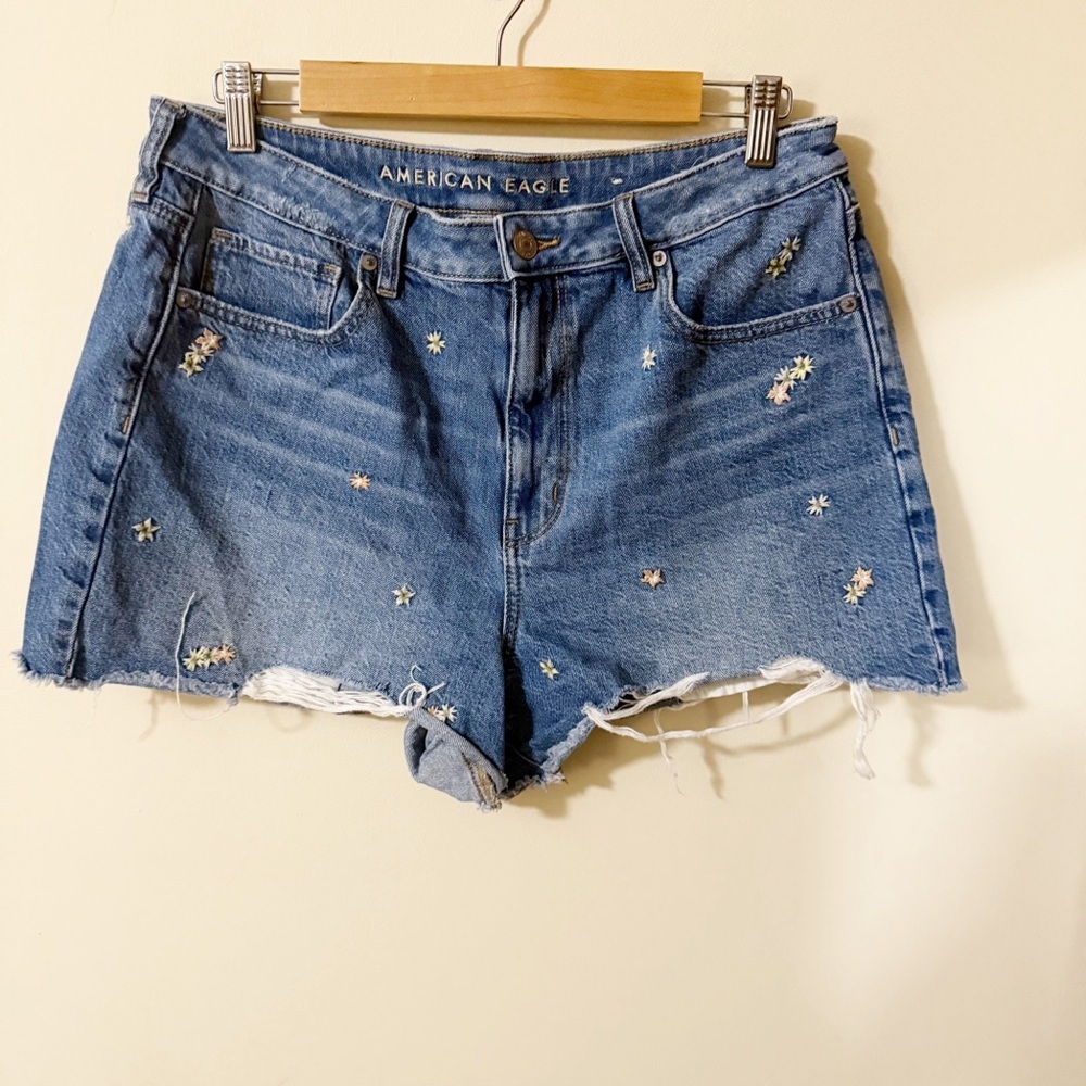 American Eagle Womens Floral Mom Shorts Size 14 Summer Distressed - Picture 5 of 6
